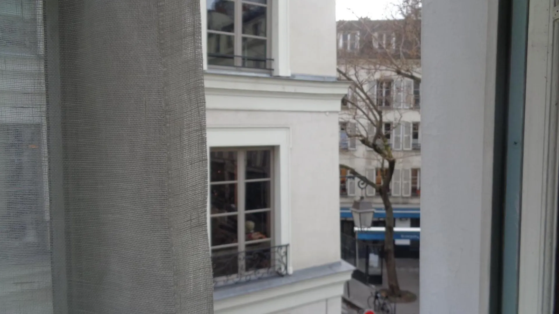 ***  Hotel Les Degres De Notre Dame Paris France